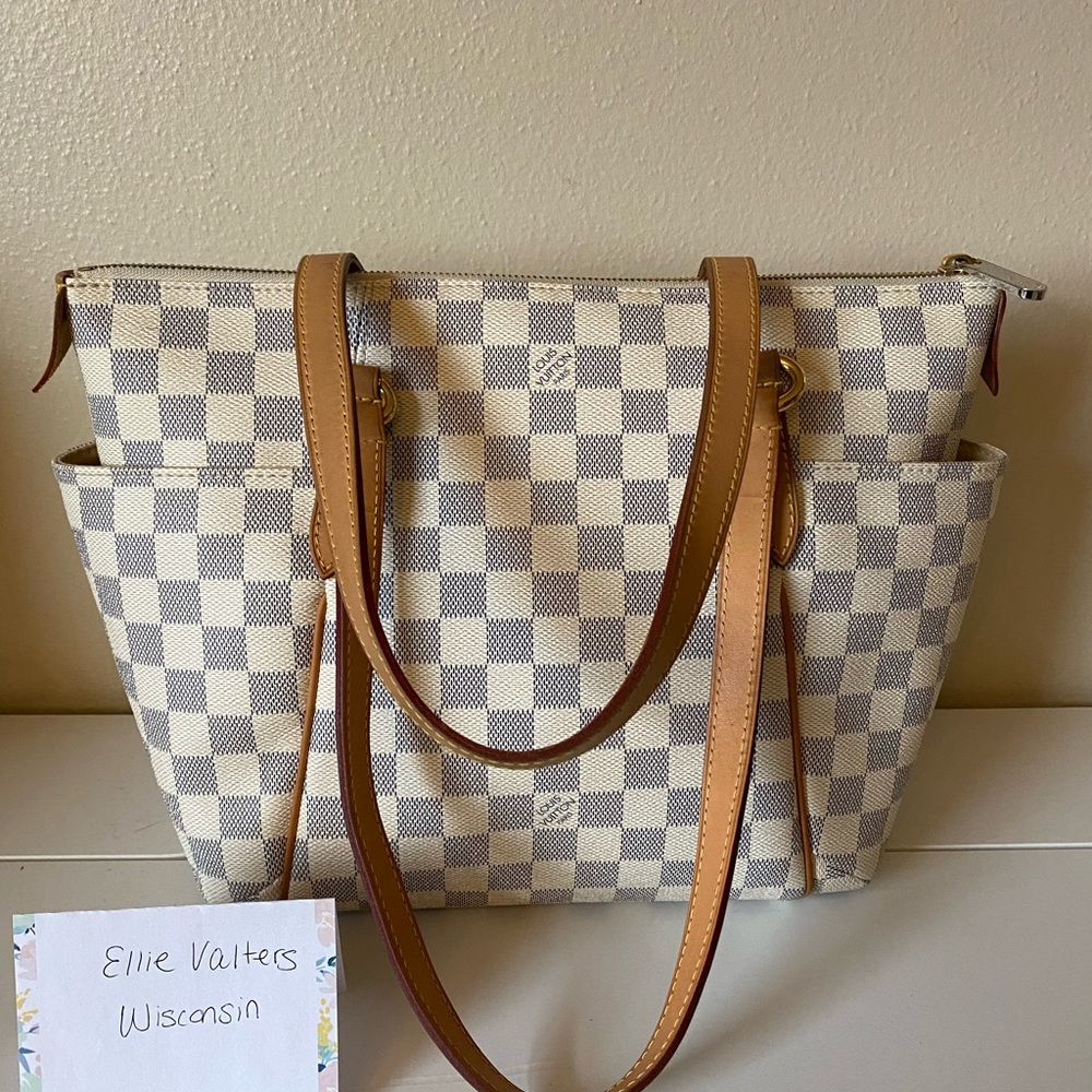 Louis Vuitton Totally